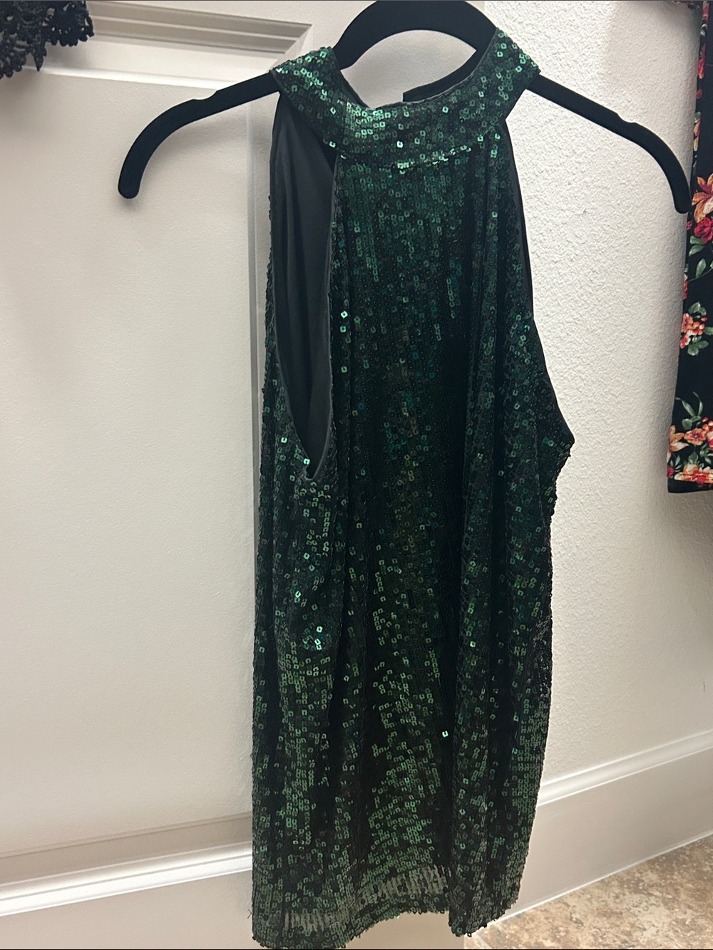 Cable & Gauge Emerald Green Sequin One-Shoulder Dress
